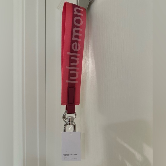 Lululemon Never Lost Keychain Wordmark NWT Sakura Pink/Washed Mauve/White - Picture 7 of 11